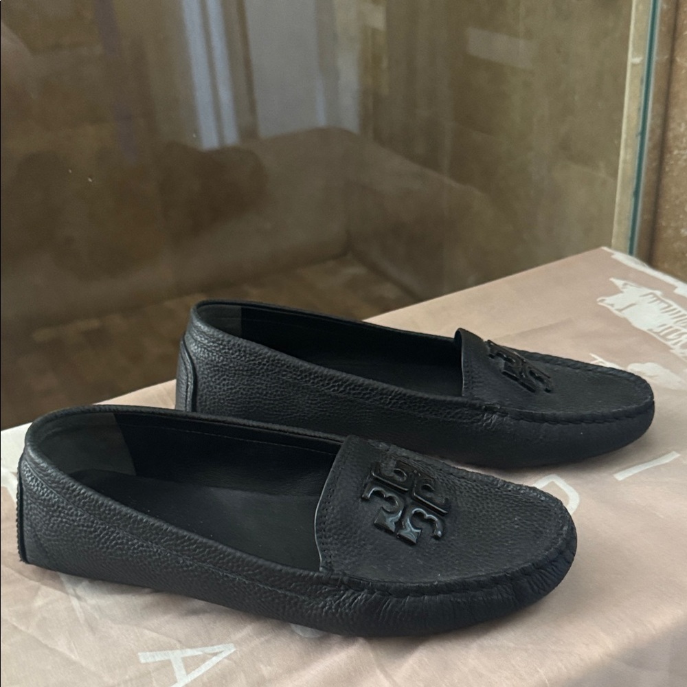 Tory Burch Black Pebbled Leather Loafers